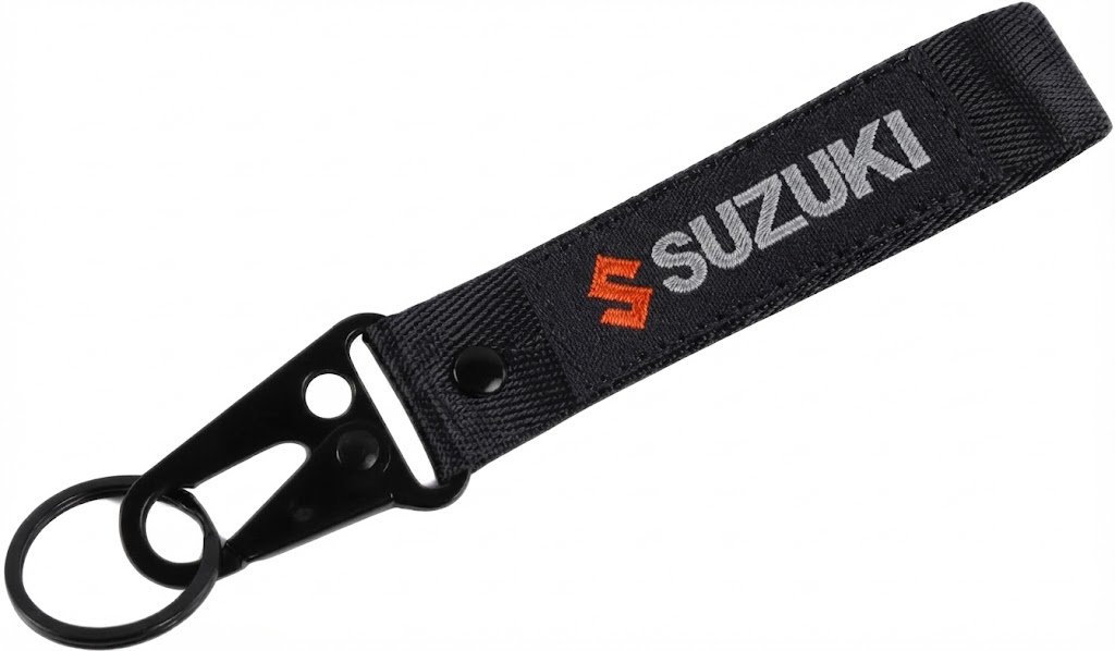 LLAVERO CHAPA METALICA SUZUKI NEGRO