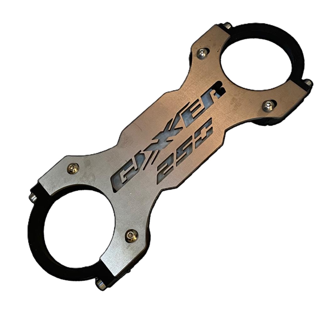 ESTABILIZADOR DE BARRAS 3D RG GIXXER 250 NEGRO CROMADO